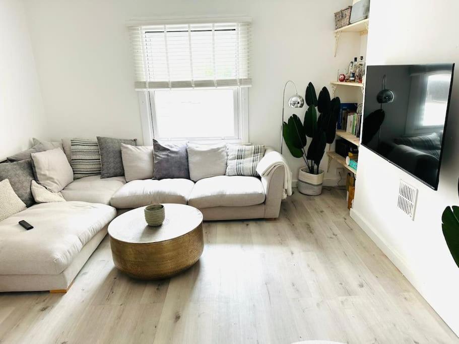 Stunning 2 Bedroom Flat Camden Londen Buitenkant foto